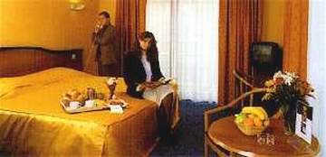 Ramada Ostend Exterior photo